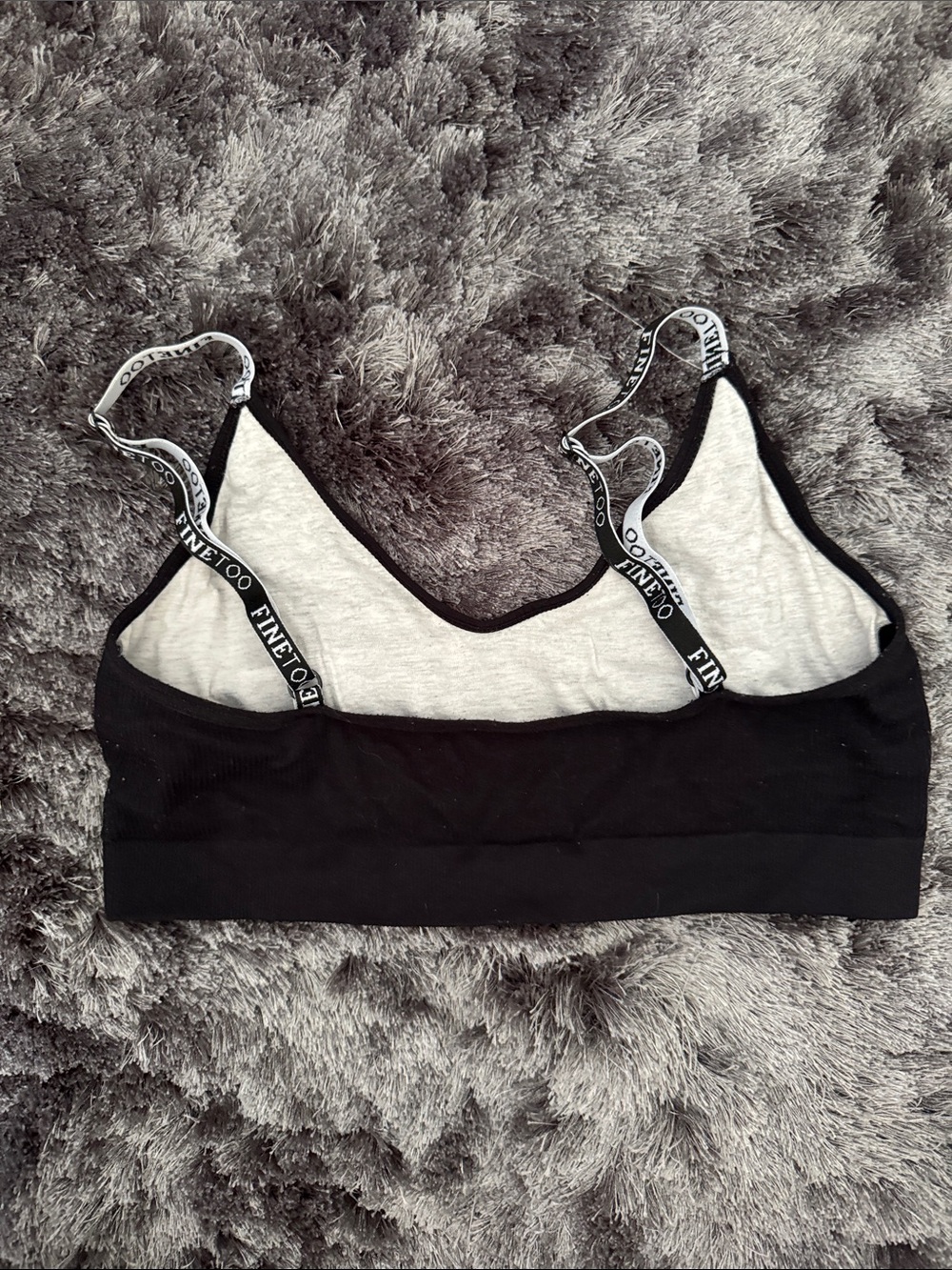 Seamless Black Bralette sports bra everyday T-shirt comfortable adjustable